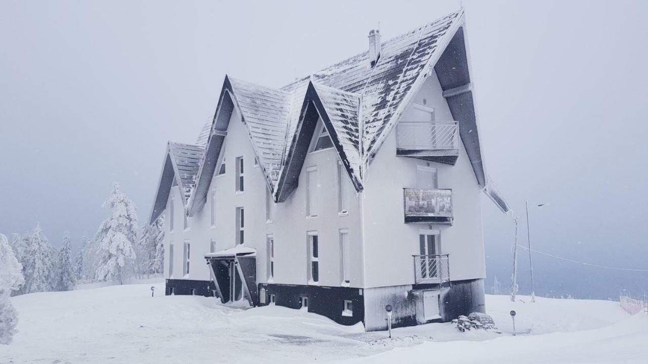 Divcibare Delux Apartman Buitenkant foto