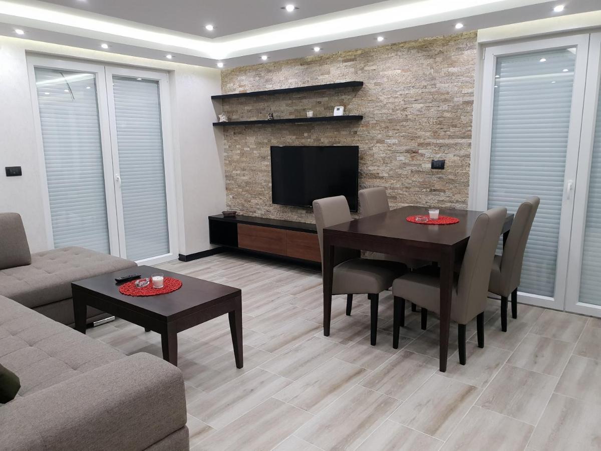 Divcibare Delux Apartman Buitenkant foto